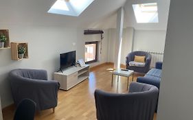 Sumérgete en León. Apartamento I
